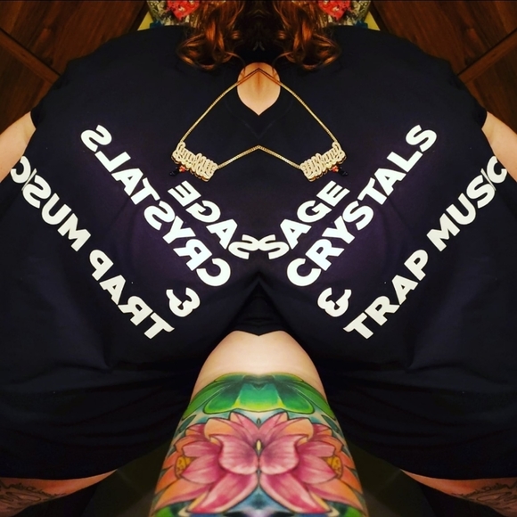 💎TEE IS LIVE💎 - Meet your Posher,Tiffany aka Tee'd Up Threadz-SHARE ME!Like Me ✅ - Picture 7 of 15